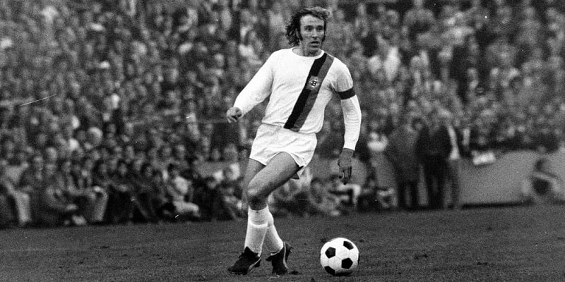 Gunter Netzer là tiền vệ Playmaker vĩ đại bậc nhất bóng đá thế giới